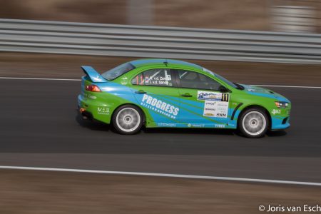 VDZ Racing in aktie op circuit
