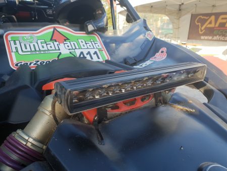 Timola autosport met Led Light bar van 4SKY Lights gemonteerd op CAN AM