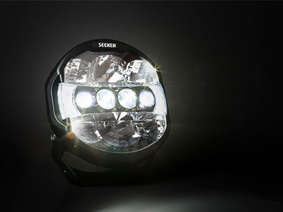 Seeker Quantum LED verstraler 9 inch met duall colour positielicht