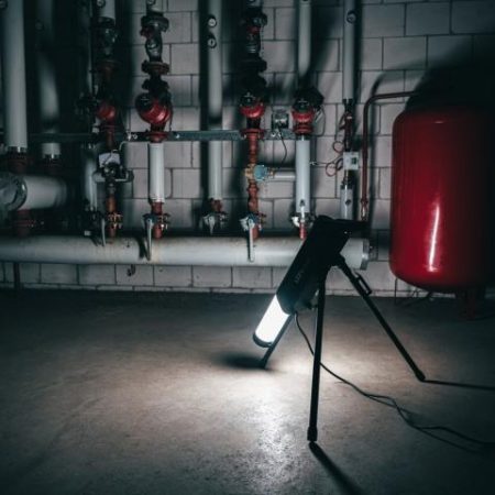 werklamp 70W 220V op statief - 10.000 lumen - 360 graden licht - 0300845