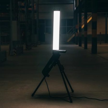 werklamp 70W 220V op statief - 10.000 lumen - 360 graden licht - 0300845